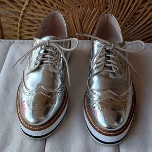 Shellys London Silver Metallic Oxford Shoes_7.5
